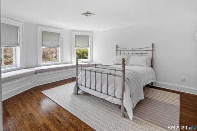 5 Middlesex Road, Darien, CT 06820