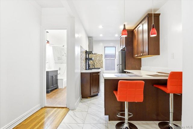 111-39 76th Road A7, Forest Hills, NY 11375