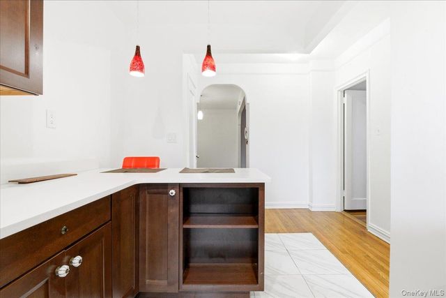 111-39 76th Road A7, Forest Hills, NY 11375