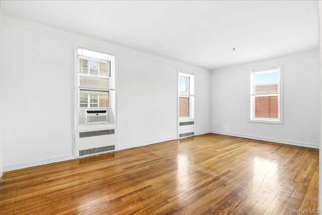 111-39 76th Road A7, Forest Hills, NY 11375