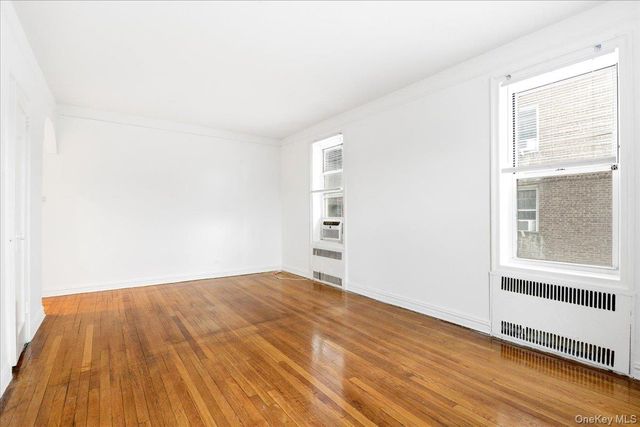 111-39 76th Road A7, Forest Hills, NY 11375