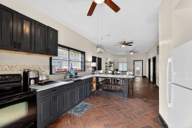 1934 Washington Street, Hollywood, FL 33020