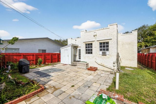 1934 Washington Street, Hollywood, FL 33020