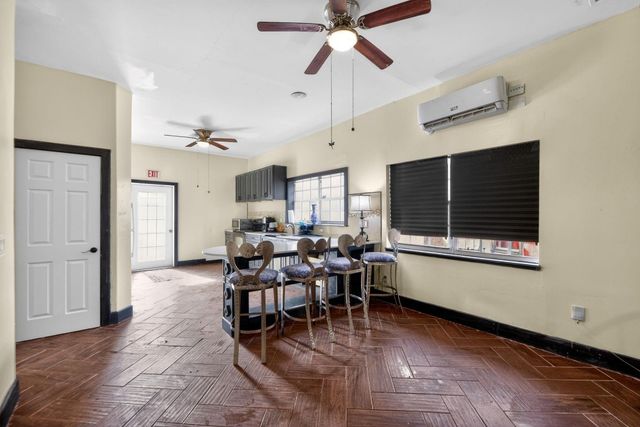 1934 Washington Street, Hollywood, FL 33020