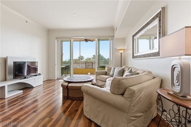 2748 Tiburon BLVD E C404, Naples, FL 34109