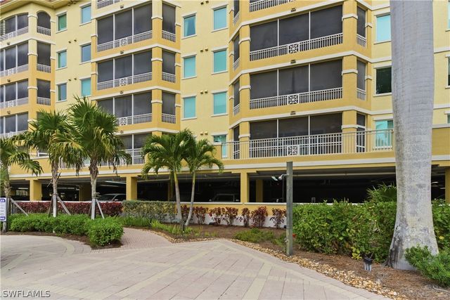 2748 Tiburon BLVD E C404, Naples, FL 34109