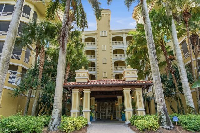2748 Tiburon BLVD E C404, Naples, FL 34109