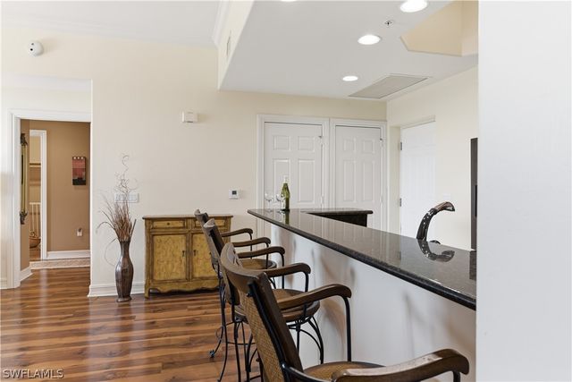 2748 Tiburon BLVD E C404, Naples, FL 34109