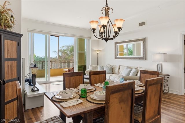 2748 Tiburon BLVD E C404, Naples, FL 34109