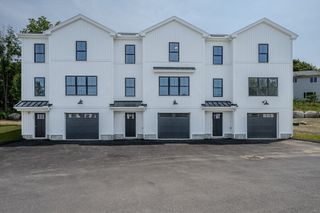 112 Genest St 16, Dracut, MA 01826