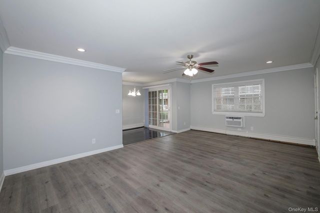16 Garfield Avenue 24-B, Sayville, NY 11782
