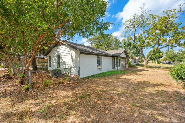 1514 Luray DR, Cedar Park, TX 78613