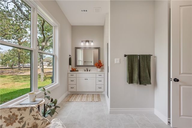 5529 Woodland Park Drive, College Station, TX 77845