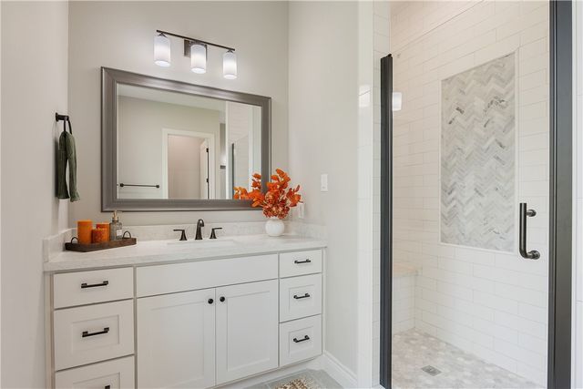 5529 Woodland Park Drive, College Station, TX 77845