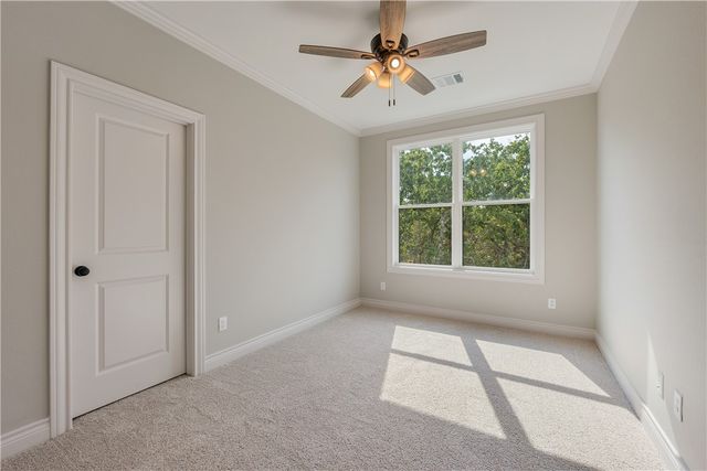 5529 Woodland Park Drive, College Station, TX 77845