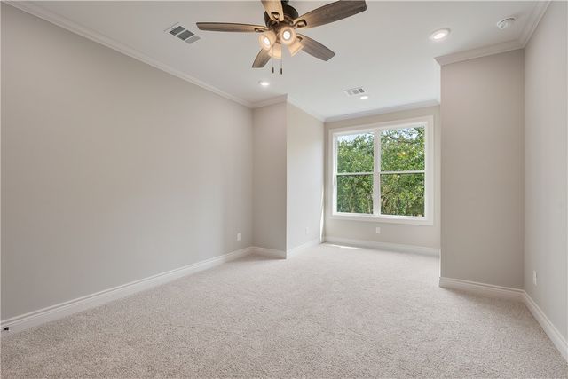 5529 Woodland Park Drive, College Station, TX 77845