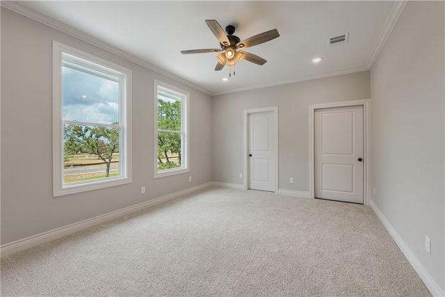 5529 Woodland Park Drive, College Station, TX 77845