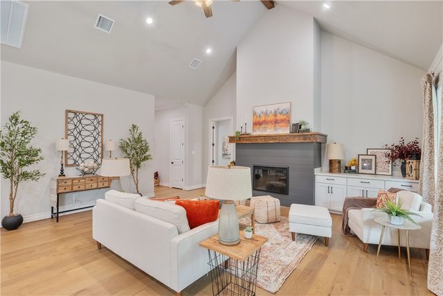 5529 Woodland Park Drive, College Station, TX 77845