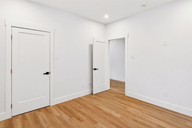 439 W 9th Street 3, Dallas, TX 75208