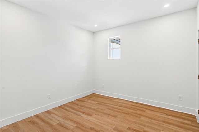 439 W 9th Street 3, Dallas, TX 75208