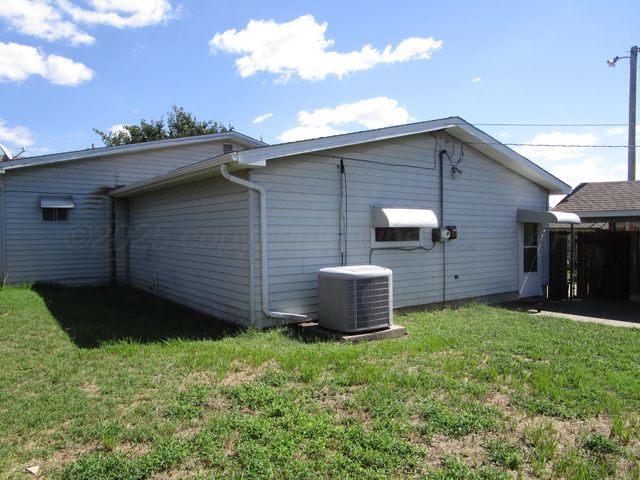 207 CHAPARRAL Street, Borger, TX 79007