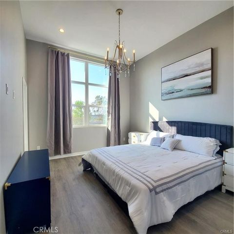 2218 Synergy, Irvine, CA 92614