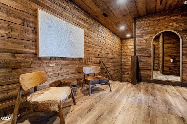 545 Edgewood Drive, Gatlinburg, TN 37738