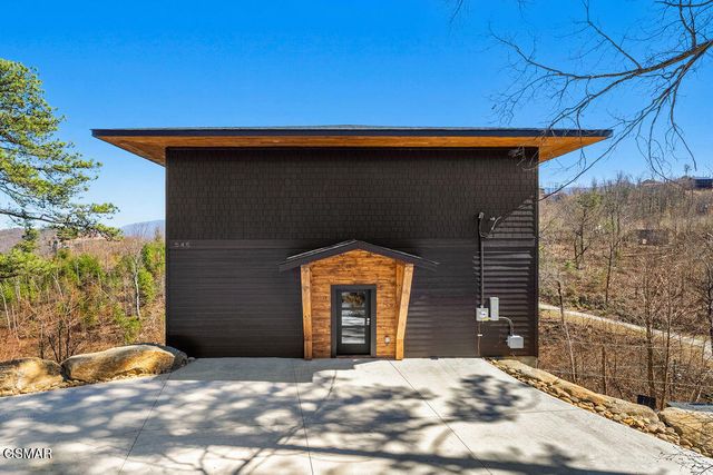 545 Edgewood Drive, Gatlinburg, TN 37738