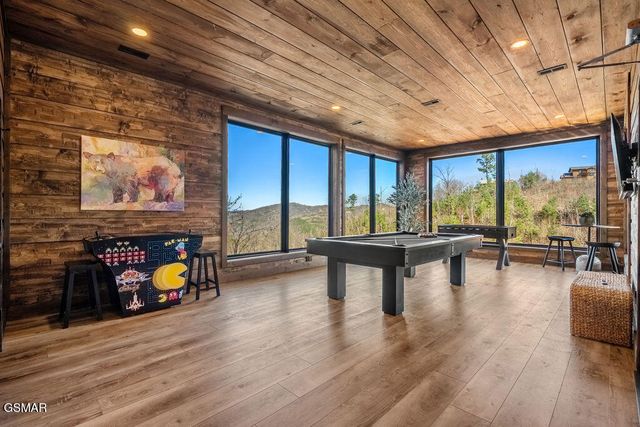 545 Edgewood Drive, Gatlinburg, TN 37738