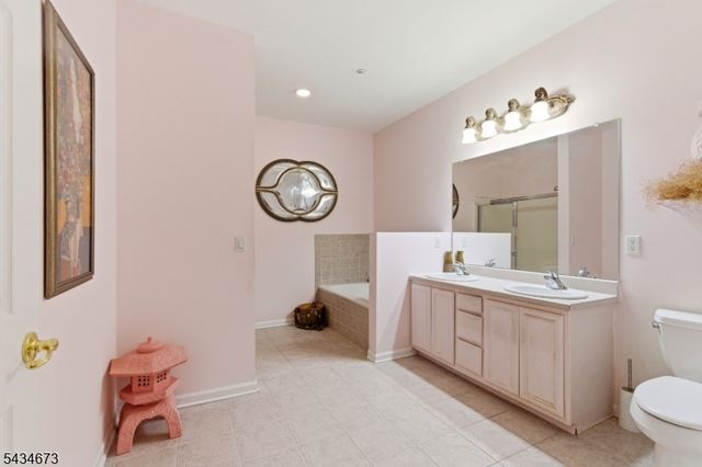 1328 Hamilton Dr, Rockaway Twp., NJ 07866