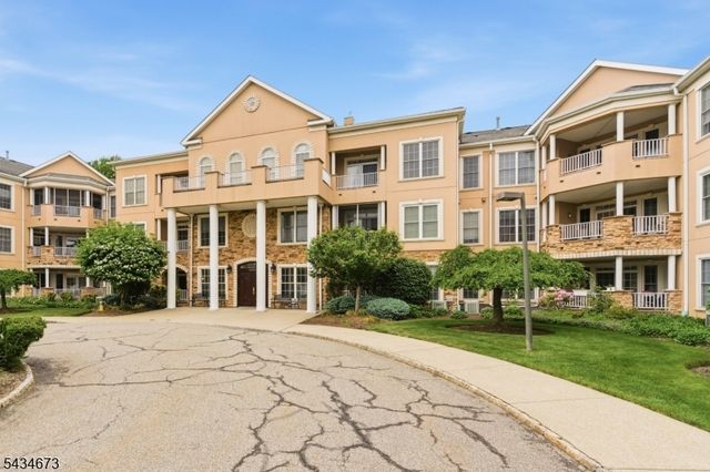 1328 Hamilton Dr, Rockaway Twp., NJ 07866