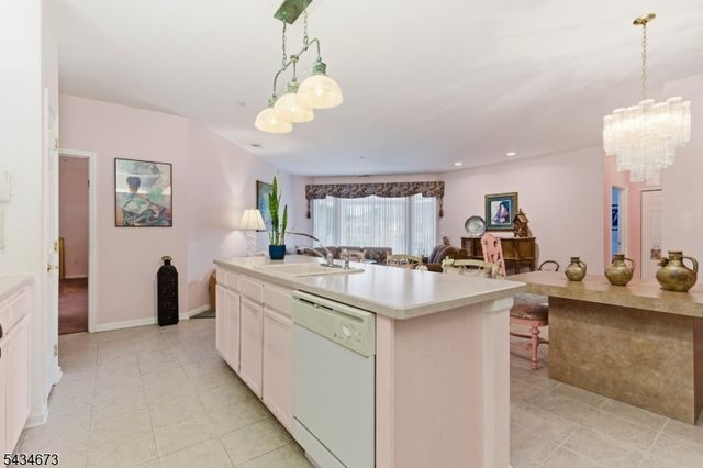 1328 Hamilton Dr, Rockaway Twp., NJ 07866