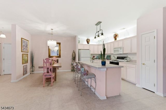1328 Hamilton Dr, Rockaway Twp., NJ 07866