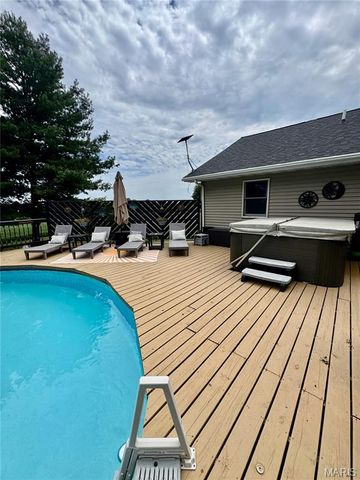 1201 Joshu Court, Greenville, IL 62246