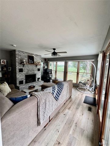 1201 Joshu Court, Greenville, IL 62246