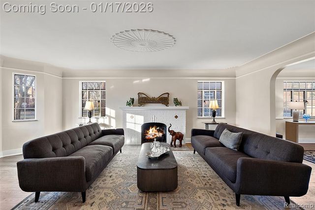 15716 Rosemont Avenue, Detroit, MI 48223