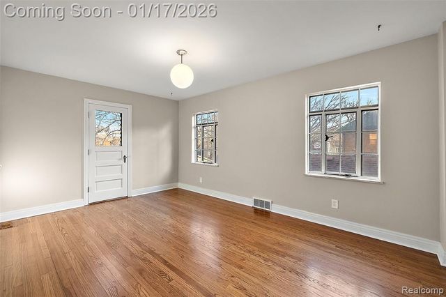 15716 Rosemont Avenue, Detroit, MI 48223