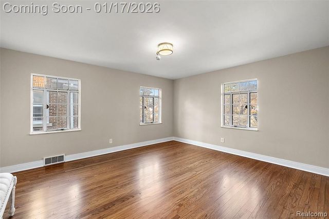 15716 Rosemont Avenue, Detroit, MI 48223