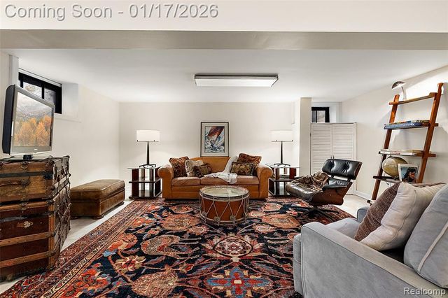 15716 Rosemont Avenue, Detroit, MI 48223