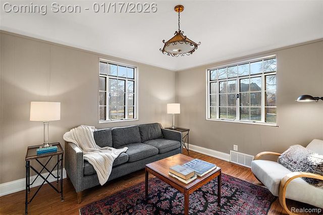 15716 Rosemont Avenue, Detroit, MI 48223