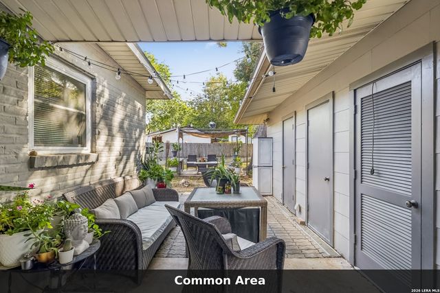 1035 SHOOK AVE, San Antonio, TX 78212