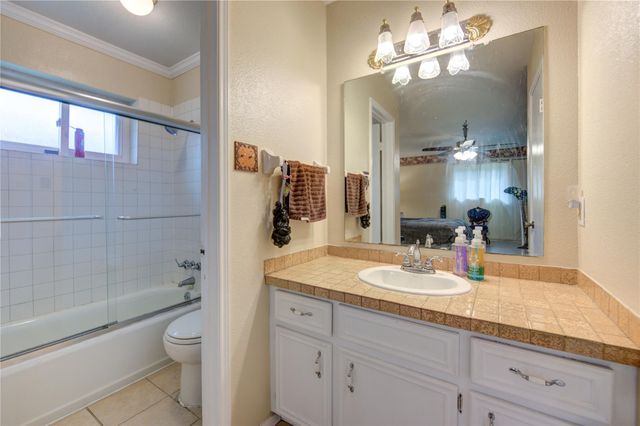 1403 Packsaddle Lane, Baytown, TX 77521