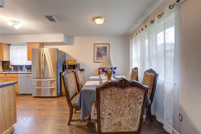 1403 Packsaddle Lane, Baytown, TX 77521