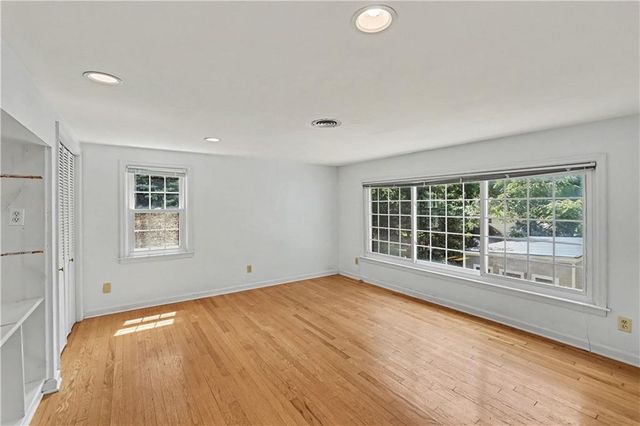 6720 Floyd Street, Overland Park, KS 66204