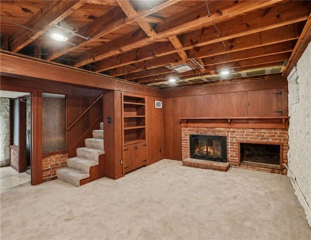 6720 Floyd Street, Overland Park, KS 66204
