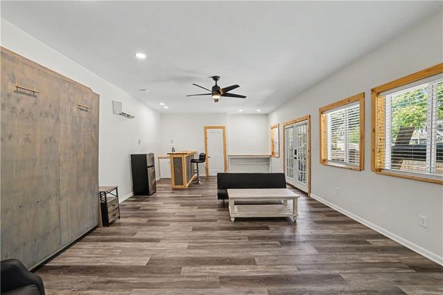 6720 Floyd Street, Overland Park, KS 66204