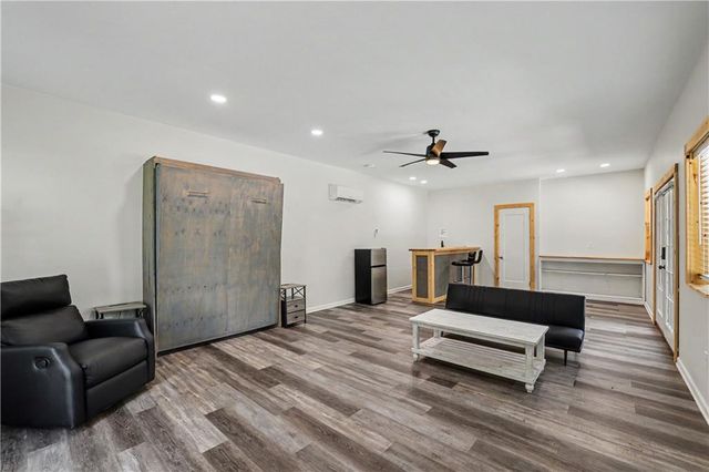 6720 Floyd Street, Overland Park, KS 66204