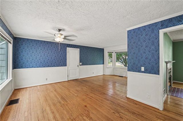 6720 Floyd Street, Overland Park, KS 66204