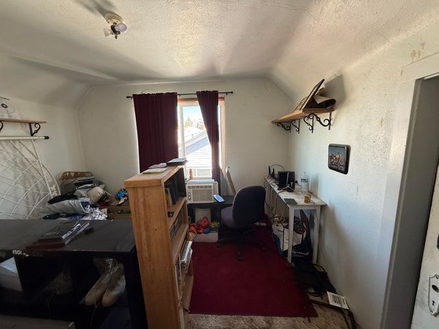 1740 Riverside Drive, Klamath Falls, OR 97601