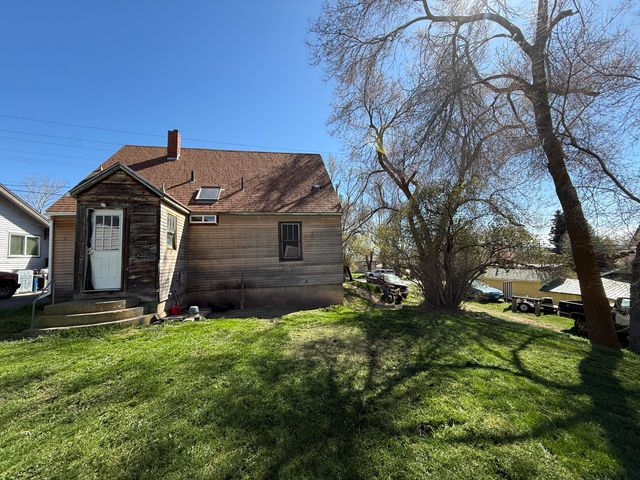 1740 Riverside Drive, Klamath Falls, OR 97601